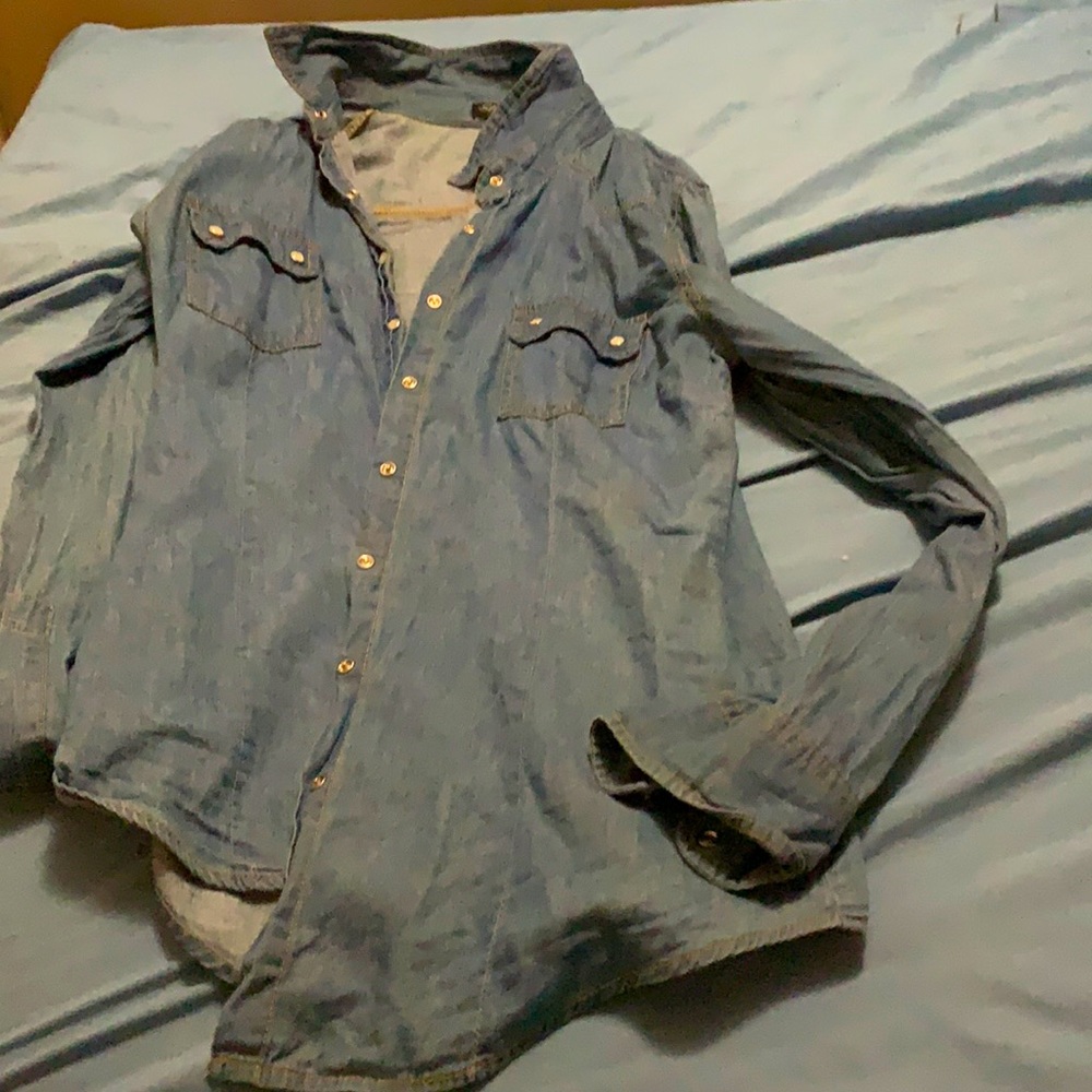 Jean blouse , small size in blue streetwear
